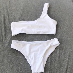 White One Shoulder Bikini (swimsuit)